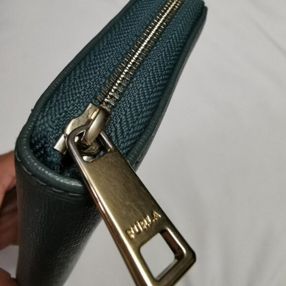 Furla Genuine Leather Zippy Long Wallet Cardholders - Picture 3 of 12